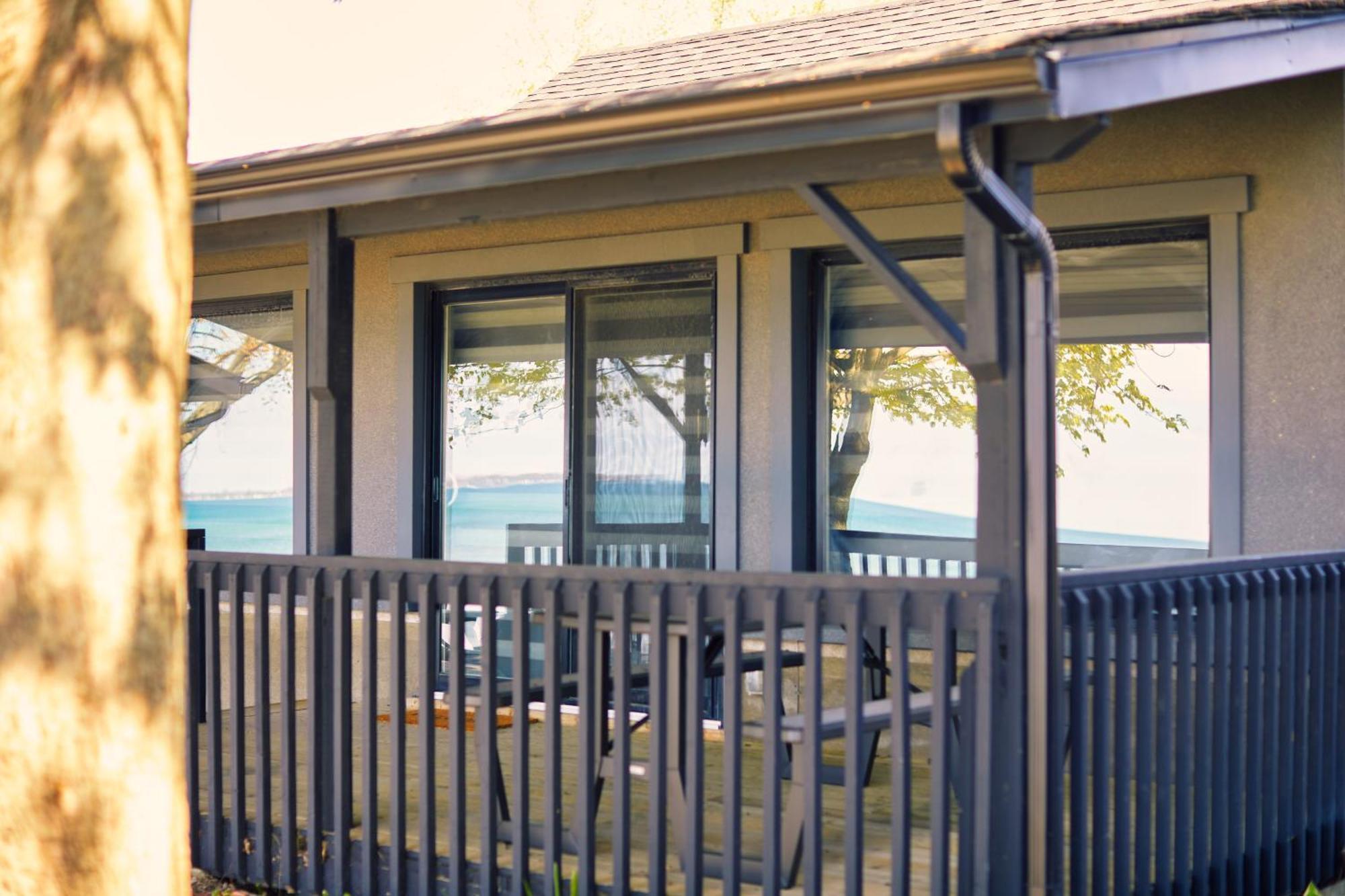 The Long Beach Resort - Beachfront Cottages & Townhouse Suites Wainfleet 外观 照片