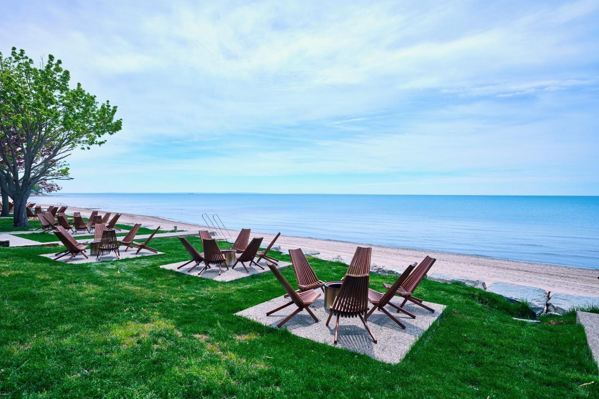 The Long Beach Resort - Beachfront Cottages & Townhouse Suites Wainfleet 外观 照片