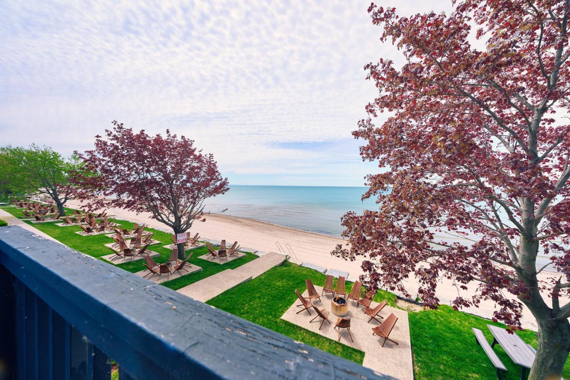 The Long Beach Resort - Beachfront Cottages & Townhouse Suites Wainfleet 外观 照片